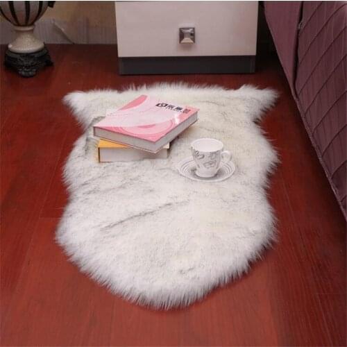 Plush Carpets for Modern Living Room Home Non-slip Bedside Bedroom Floor Mat Decor Rug Decor for Room 2021
