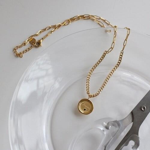 Drop Shipping, Vintage Designer Jewelry Green Crystal Handmade Round Charm for Clavicle Chain Pendant Coin Necklace Women Gift