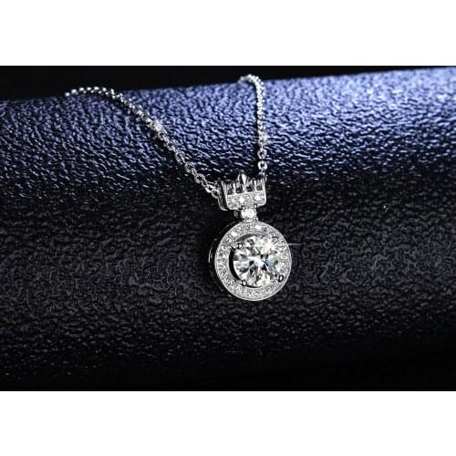 100% 925 Sterling Silver Pendant 1 Carat Moissanite Necklace Female Fashion Princess Crown New Silver Pendant Clavicle Chain