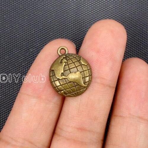 60pcs-Globe Charms, Antique Bronze World Map Round charm pendant 19x15mm