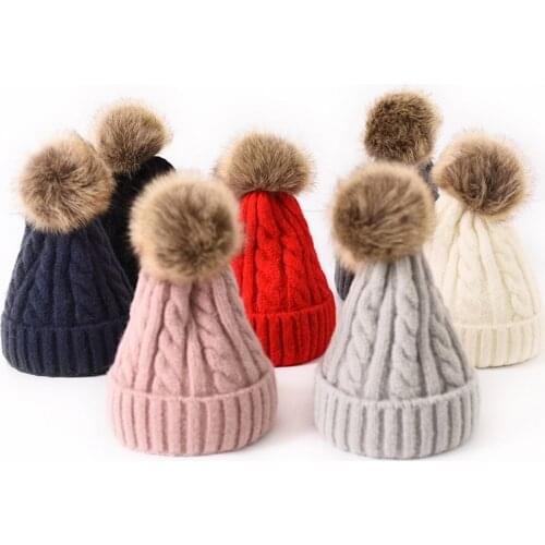JKP Spring ladies hats autumn and winter warm outdoor raccoon fur ball natural fur hat Pom poms knitted beanie cap