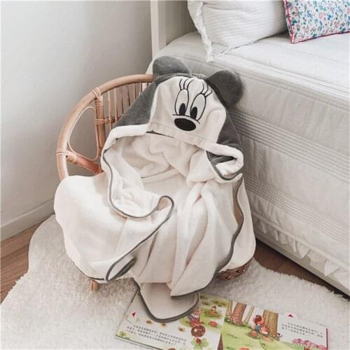 Mickey Mouse blanket Soft Kids Bath towel child absorbent Minnie shawl cape beach towel Soft and comfortable birthday Gift