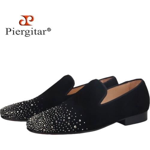 Piergitar New Summer Style Sliver Metal Decoration Men Moccasins Handmade Men Loafers For Wedding And Party Red Color Shoes Sole