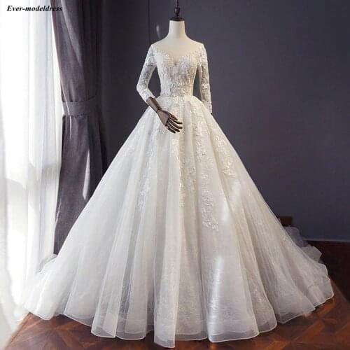 Simple Beach Lace Wedding Dress Long Sleeve Lace-up Back Appliques Beaded Court Train Wedding Gowns Robe De Mariee vestidos 2020