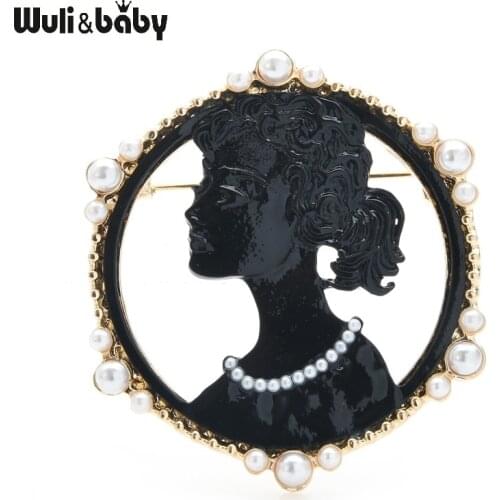 Wuli&baby Black Paint Girl Head Badge Brooches Women Pearl Round Lady Head Figure Brooch Pins Gifts