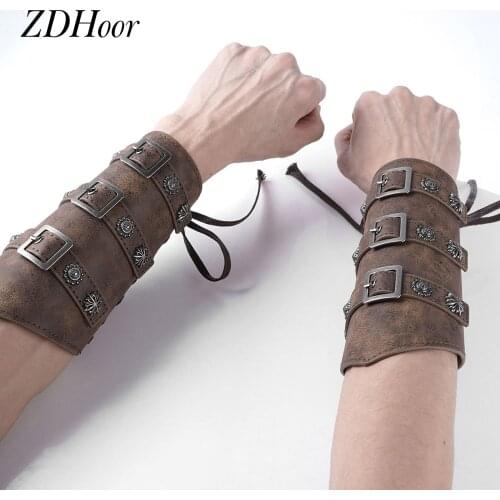 1 Pair Medieval Warrior Armor Wristbands Metal Rivet Leather Bracers Cosplay Gothic Punk Wrist Band Vintage Wide Arm Guard Cuffs