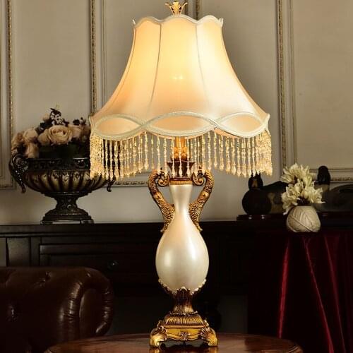 Nordic LED Table Lamps for Bedroom Bedside Lamp Living Room Table Lamps E27 Modern Home Decor Crystal Desk Lamp Luxury Table