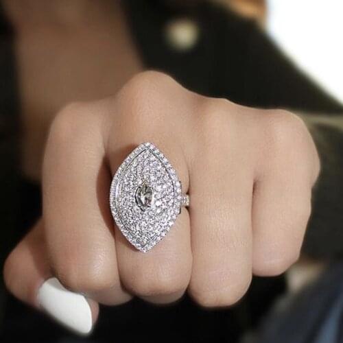 Huitan New Trendy Marquise Shaped Finger Rings for Women Noble Proposal Engagement Ring Luxury Love Gift Hot Sale 2021 Jewelry