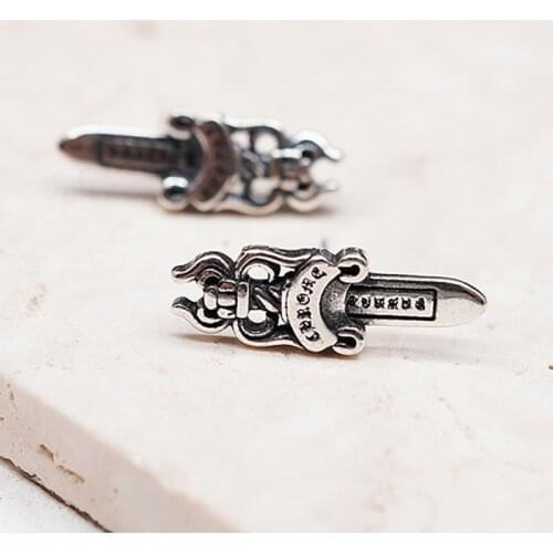 E·BEVER&BEAUTY Piercing Earrings