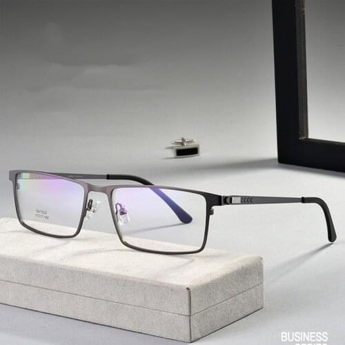 OEYEYEO The New Light And Tough Full Frame Metal Spectacles Frame Mens Fashion Business Eyeglasses can be equipped with myopia