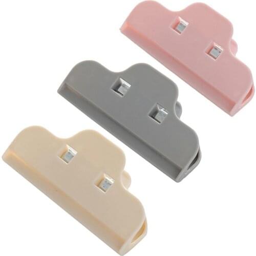 Portable Kitchen Snacks Sealed Clip Food Storage Bag Moisture-proof Fresh-keeping Clip Household Clothespin Storage Bag Clips