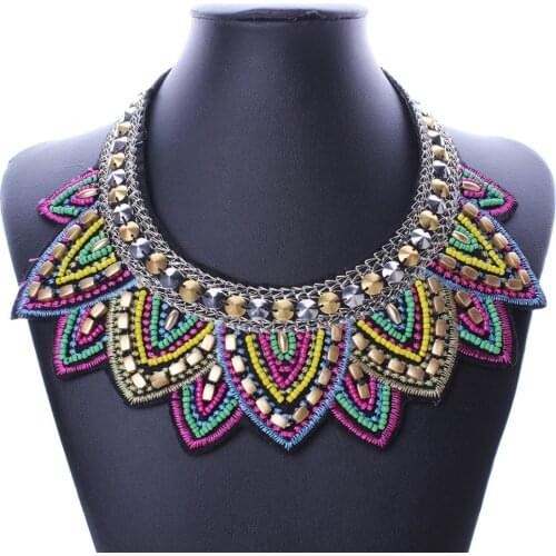 New Colorful Fashion Leaf Rhinestone Resin Short Women Collar Choker Necklace Statement Jewelry NK503