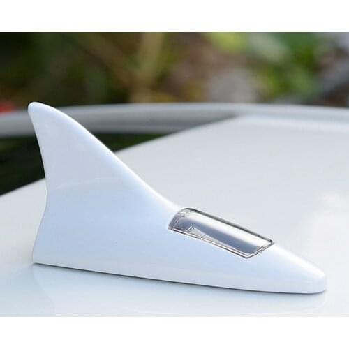 LED Light Imitated Car Radio Shark Fin Car Shark Antenna FM Signal Design for All Cars Aerials Antenna Car Styling