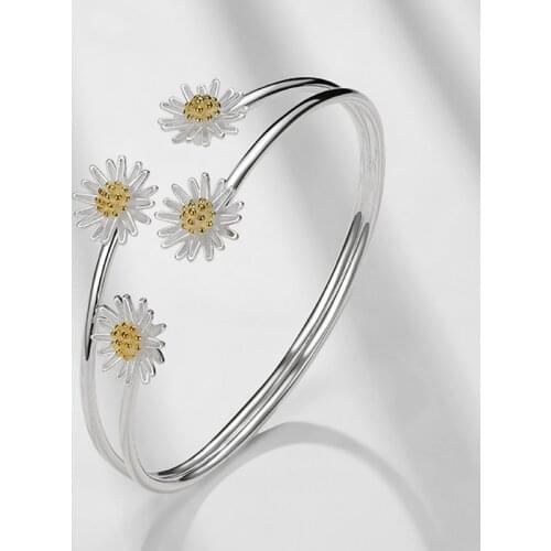 Korean Style Daisy Flower Charm Bracelet For Women Girls Elegant Sweet Flowers Bangle Wedding Party Statement Jewelry Gifts