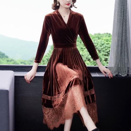 Vintage French Gold Velvet Dress Womens Autumn 2020 New Mid-Length Base Dress Fashion Pleated Lace Patchwork Elegant Robes y546