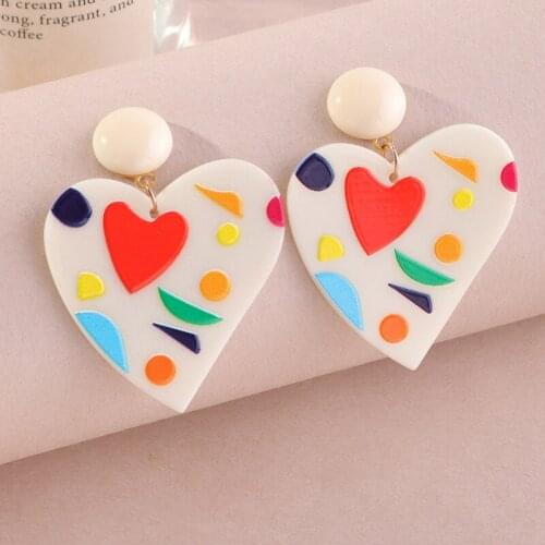 Trendy hit color acrylic love earrings female Japan and South Korea fashion temperament creative peach heart earrings