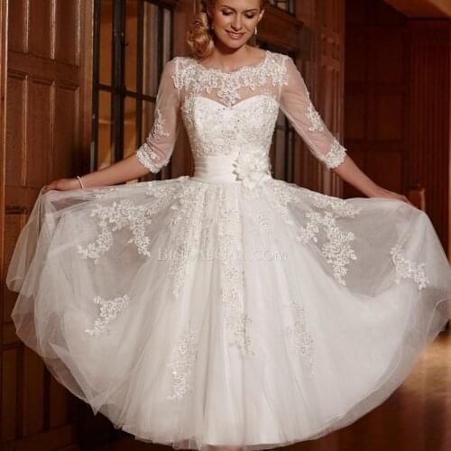 2016 A line Elegant Scoop Half Sleeve Sequins Appliques Knee Length Bridal Dresses vestido de noiva White Short Wedding Dresses