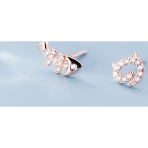 Sole Memory Asymmetric Cute Mini Cat Fish Sweet 925 Sterling Silver Fashion Female Stud Earrings SEA708