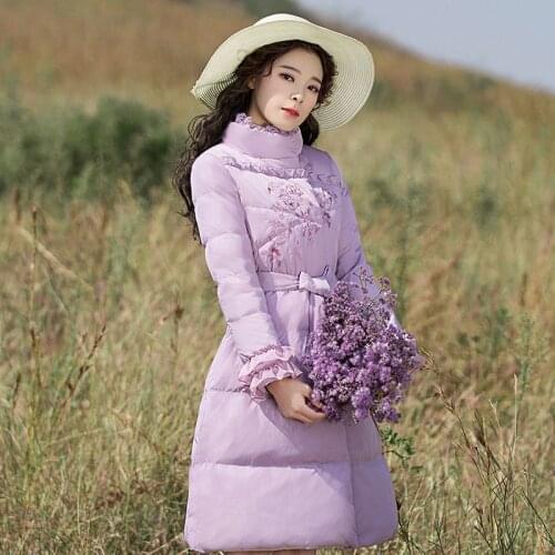 Winter Stand Collar Lace Embroidery Down Coat Female Was Thin Thicker Warm Fluffy Down Coats With Belt F2332 dropship