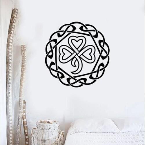 Lucky Wall Decal Clover Trefoil Leaf Celtic Symbol Ornament Vinyl Window Stickers Art Mural Bedroom Living Room Home Decor Q110