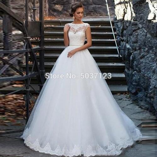 Lace Ball Gown Wedding Dresses Scoop Lace Appliques Beading Belt Court Train Lace Up Vestidos De Noiva Custom Bridal Gown