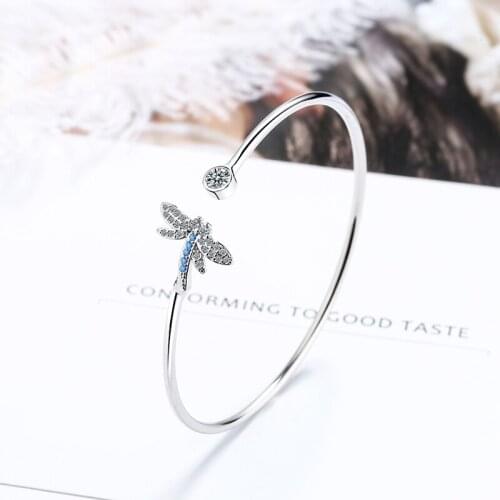 Womens Newest Fresh Shiny Micro Crystal Paved Cuff Bracelets Cute Simple Style Dragonfly Butterfly Heart Bracelet Accessories
