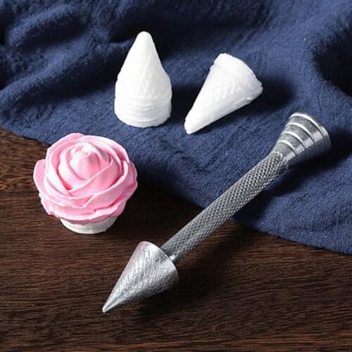 100 Pcs 37*25mm Kitchen Glutinous Rice Cake Decorating Care Rose Flower Piping Dessert Decor Mold Kitchen Tools Dropshipping