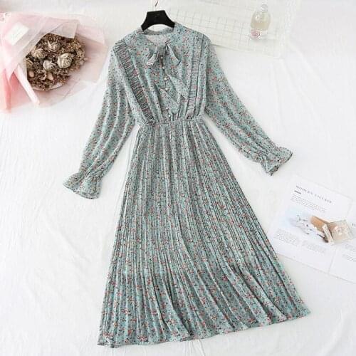 Vintage Women Print Pleated Chiffon Dress 2020 Spring Summer Flare Sleeve Floral Midi dress Female Casual Office Dresses Vestido