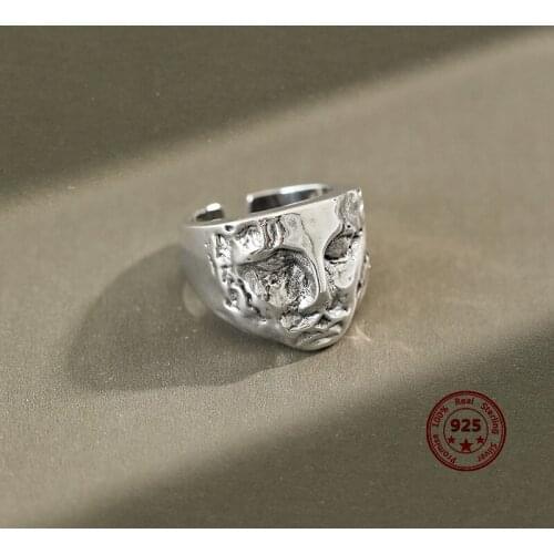 Factory Price 100% 925 Sterling Silver Ring Retro Abstract Face Shape Personality Trend Antiquity Ladies Hand Jewelry