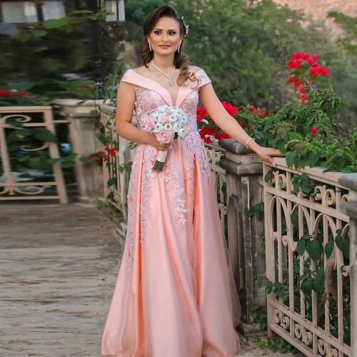 New Arrival V Neck Pink Prom Dress 2022 Lace Applique Pink Long Evening Party Gown Saudi Arabia Custom Made