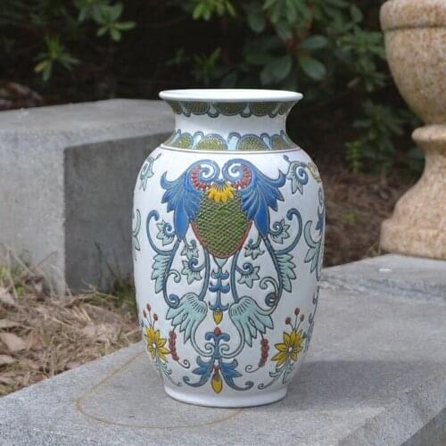 Wedding decoration vase Embossed Ceramic Vases Neoclassical Chinese Porcelain Flower Arrangements for Study Decorations