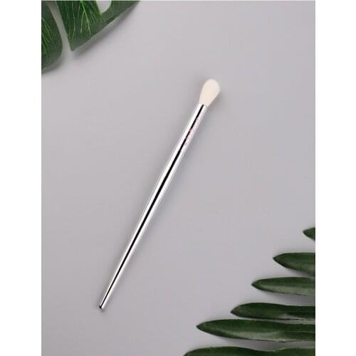 1 piece Eye shadow Makeup brushes Detail Halo dye Eye Make up brush small flame cosmetic beauty synthetic hair plastic Handle