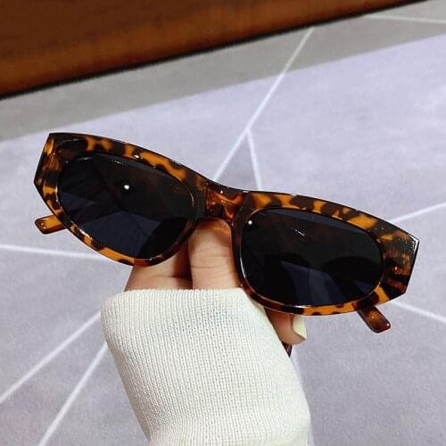 Sexy Cat Eye Small Frame Vintage Sunglasses Brand Designer Women Fashion Elegant Triangle Steampunk Sun Glasses UV400 Oculos