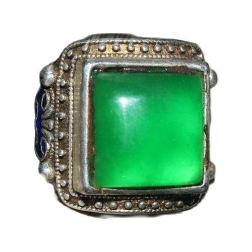 Chinese Old Craft Made Old Tibetan Silver Inlaid Green Jade Silver Ring
