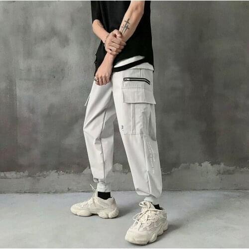 2021 New Mens Cargo Pants Fashion Hip Hop Beam feet Jogger Cargo pants Male Casual Streetwear Loose Elastic waist Men trousers