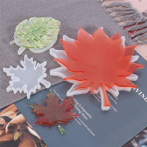Lecopike Silicone Cake Molds