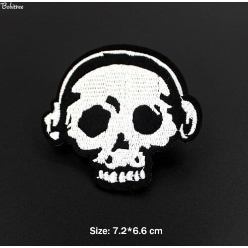 Skull Size 7.2*6.6 cm Clothes Patches Iron on Embroidered Badges Stickers Applique Decoration