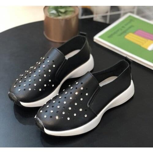 Breathable Shoes Women Flat Loafer Shoes Female Round Toe Summer Fashion Sneakers Hollow Crystal Casual Shoe