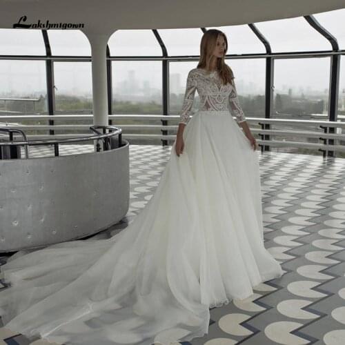 Floral Lace Embellished A Line Wedding Dresses Sleeves Illusion Back Tulle Chic and Romantic Beach Bridal Gown Robe de Mariee