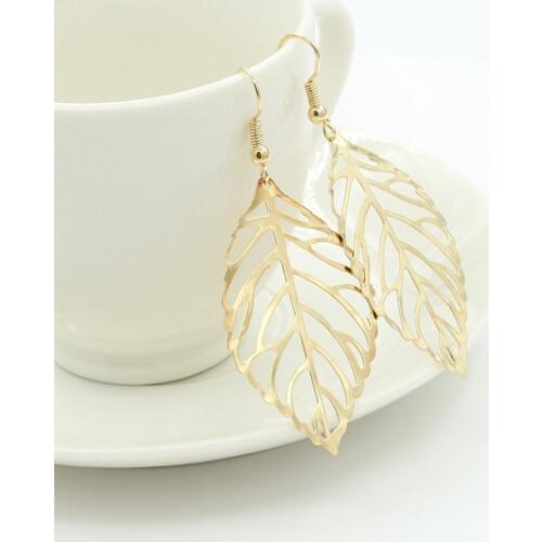 2020 Pendientes Hot Fashion Wholesale Jewelry Hollow Metal Leaves Dangling Long Statement Drop Earrings For Women Ear Stud