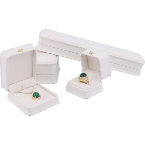 Quality Jewelry Box Ring Earring Storage Gift Case Weeding Pendant Necklace Jewelry Organizer Packaging Box Ring Showcase
