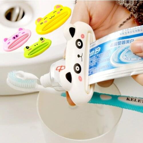 1PC Cozy Panda Bathroom Toothpaste Tube Squeezer Home Toothpaste Dispensers Tooth brushing Holder For Kids Children Mama Dady