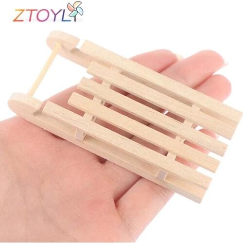 1/12 Mini Wooden Sleigh Gift Box Model DIY Christmas Landscape Dollhouse Accessory New