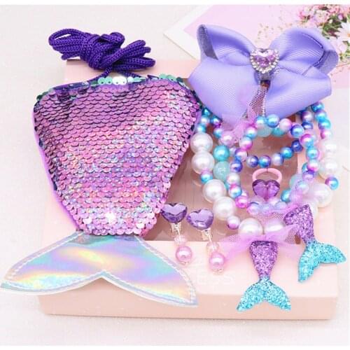 Duokipolla Necklaces