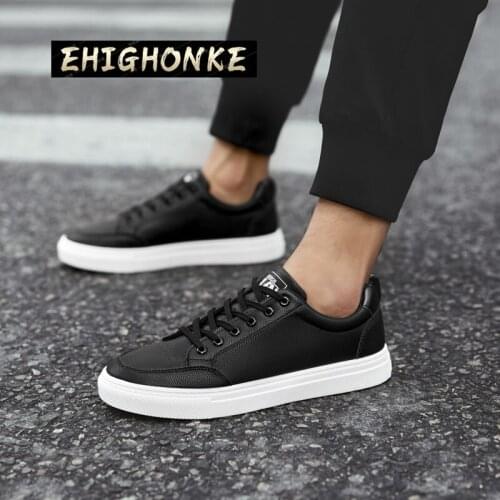 Hot selling classic luxury sneakers couple sneakers flat shoes for men and women fashion breathable comfortable flat shoes Y44