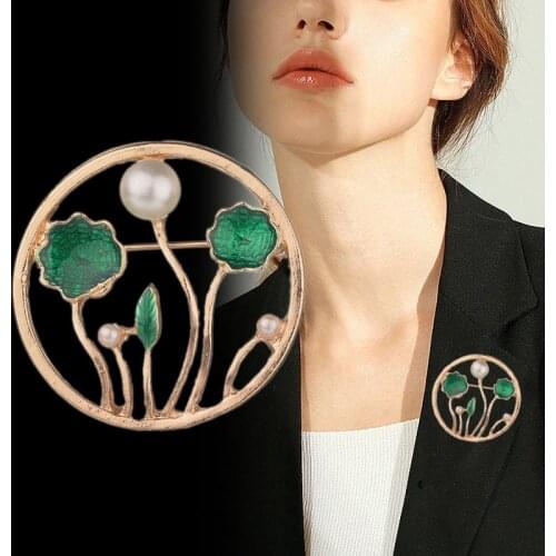 New Elegant Retro Pearl Zircon Brooch for Women And Man Clothes Accessories Jewelry
