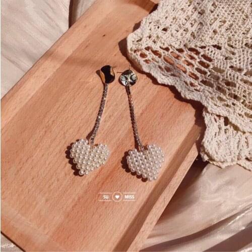 Party Style Vintage White Pearls Handmade Heart Charm Chain Dangle Earrings For Women Fashion Jewelry Maxi Statement Earrings