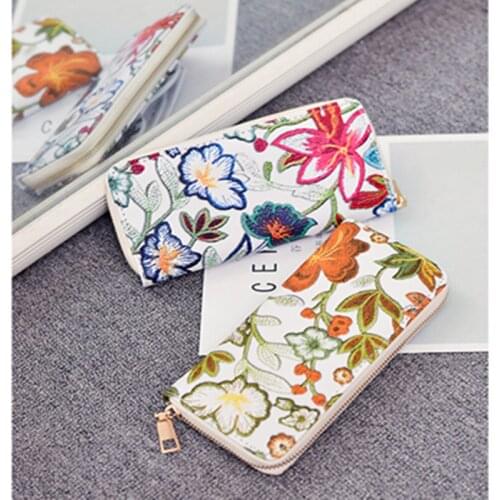 New 2018 Fashion Long Purse Handbags Women Embroidery Print Pu Purse Tote Bag Zipper Multi Card Chinese Style Tote Bag NB045