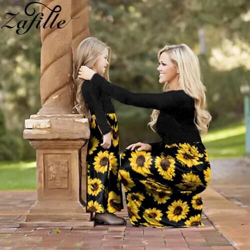 ZAFILLE Mother and Daughter Clothes Antumn Winter Sunflower Mom and Daughter Dress Mama Kids 2021 Family Matching Outfits