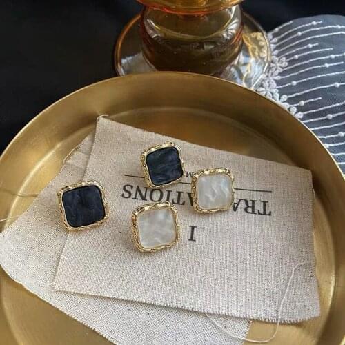 DZOT New Retro Square Earrings Black White Resin Earrings Holiday Birthday Gift Ladies Banquet Party Classic Accessories